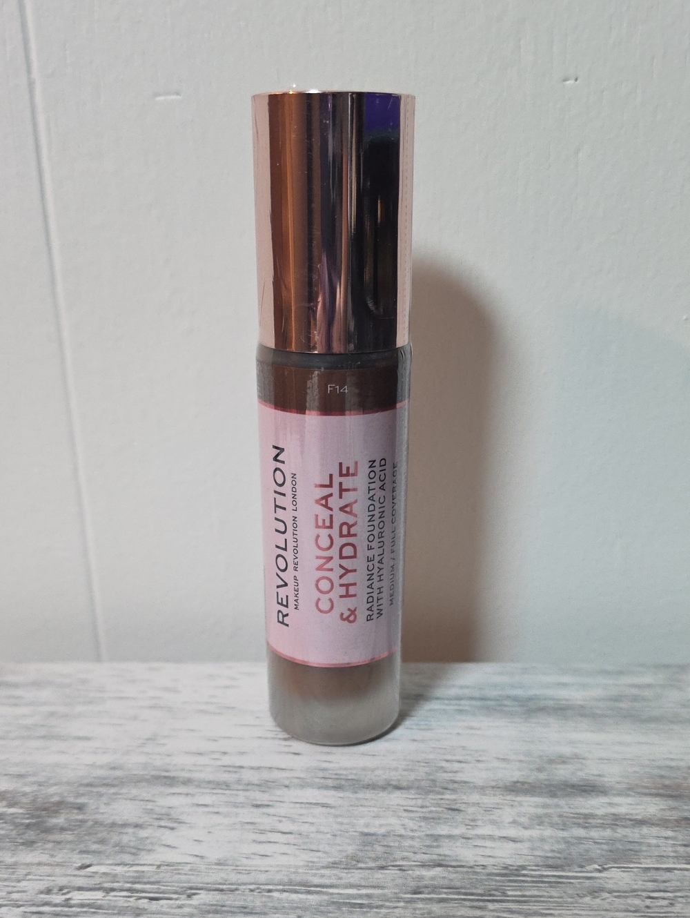 Revolution Conceal & Hydrate Radiance Foundation – Medium/full Coverage- F14